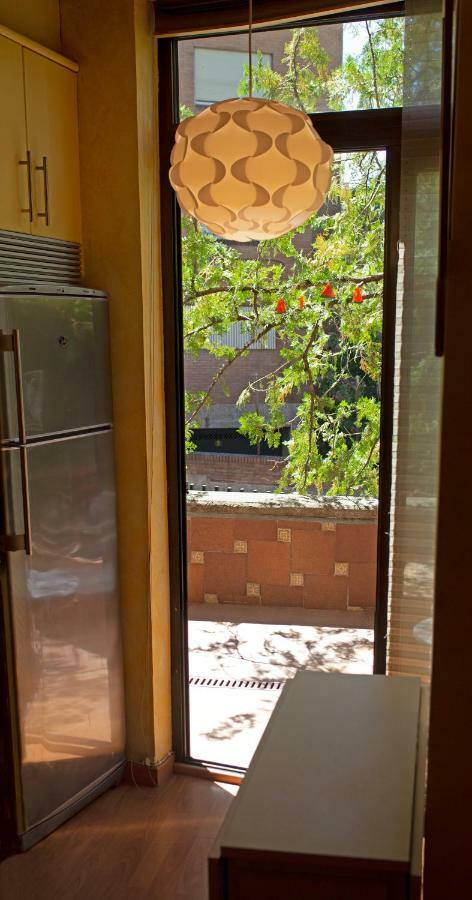 Cozy Apartment At Jardin Manaure Мадрид Екстериор снимка